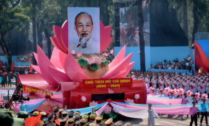 Truyền thông quốc tế tôn vinh lễ kỷ niệm 50 năm giải phóng miền Nam